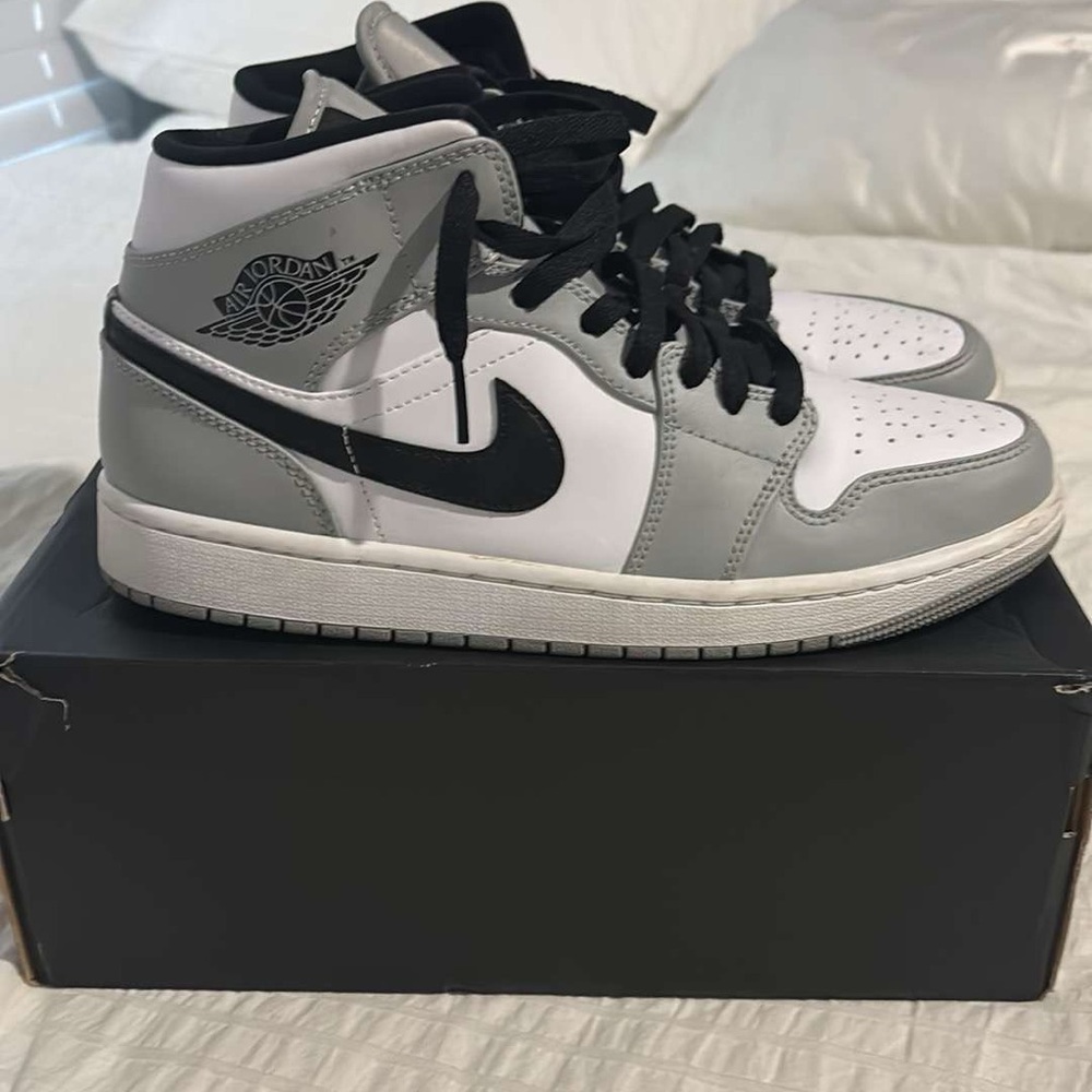 Jordan 1 Smoke Grey